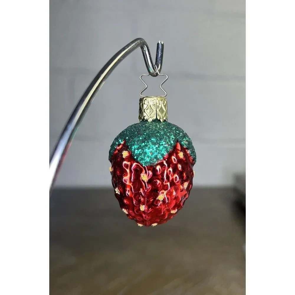 Inge Glas OWC Strawberry Glass Ornament Glitter Star Cap Germany‎ *VTG*